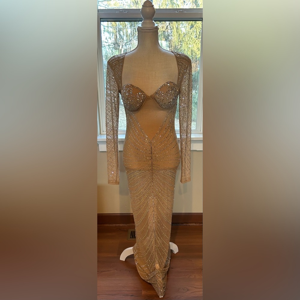 Fashion Nova Luxe Caught Your Attention Embellished Maxi Dress-Nude-Size M NWT🤎🔥 - Picture 5 of 10